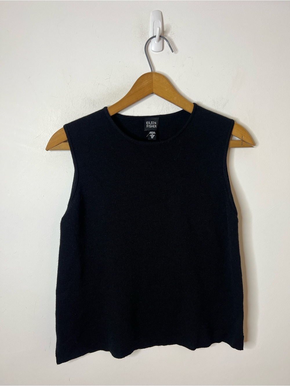 Eileen Fisher 100% Wool Black Knit Tank Medium Minimalist Sleeveless Top
